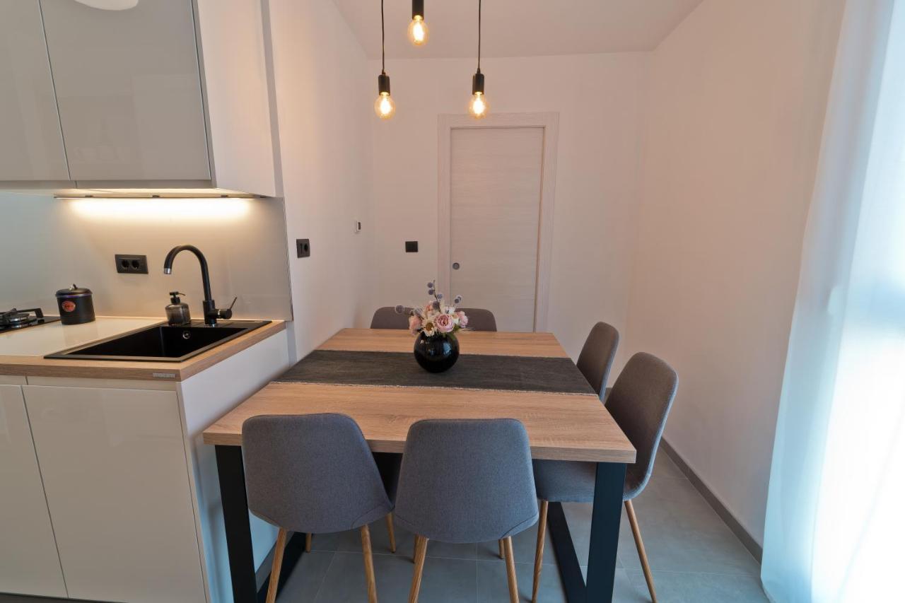 Malemi Apartment プーラ エクステリア 写真