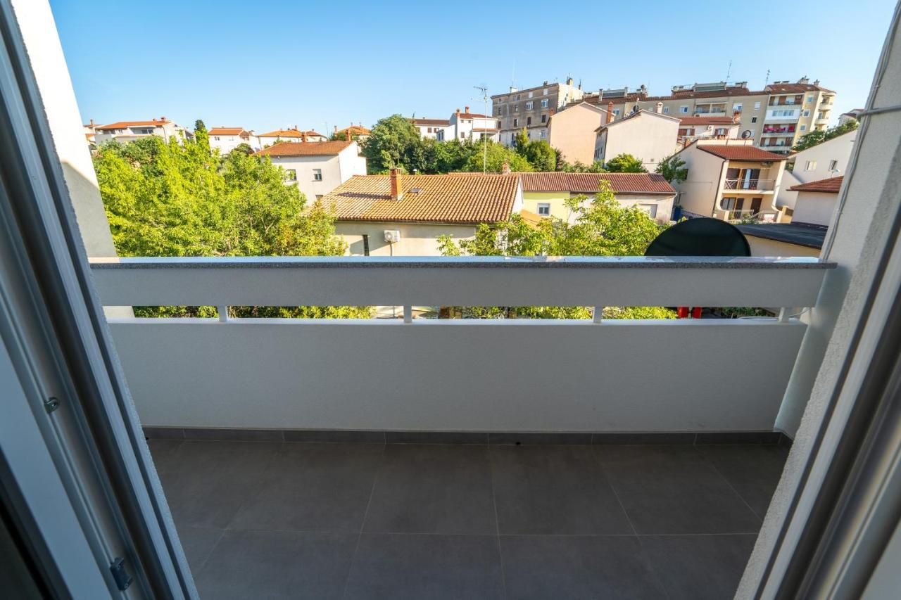 Malemi Apartment プーラ エクステリア 写真